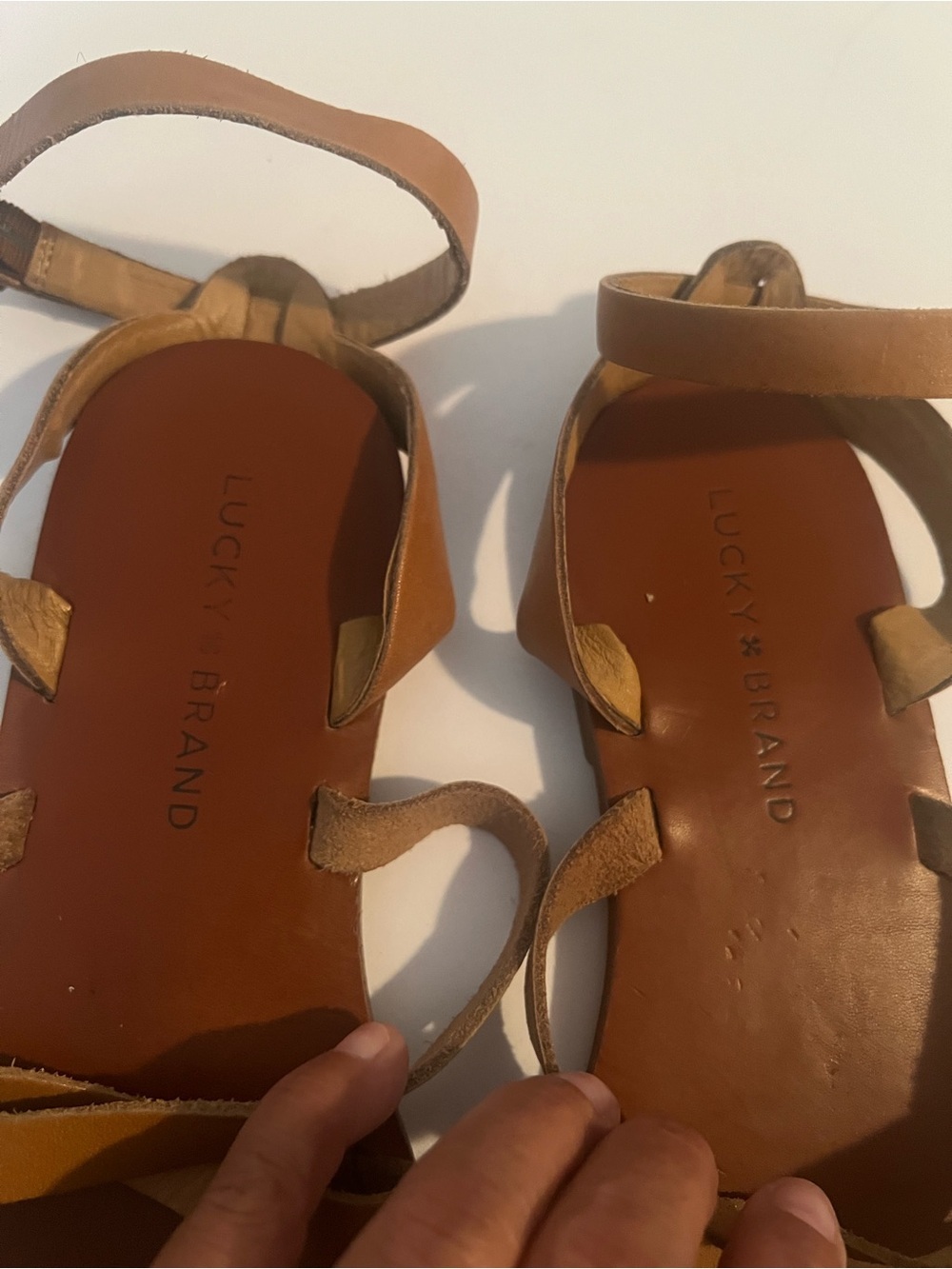 Lucky Brand Womens Tan Leather Gladiator Sandals Strappy Flat Ankle Wrap Shoes - Picture 4 of 5